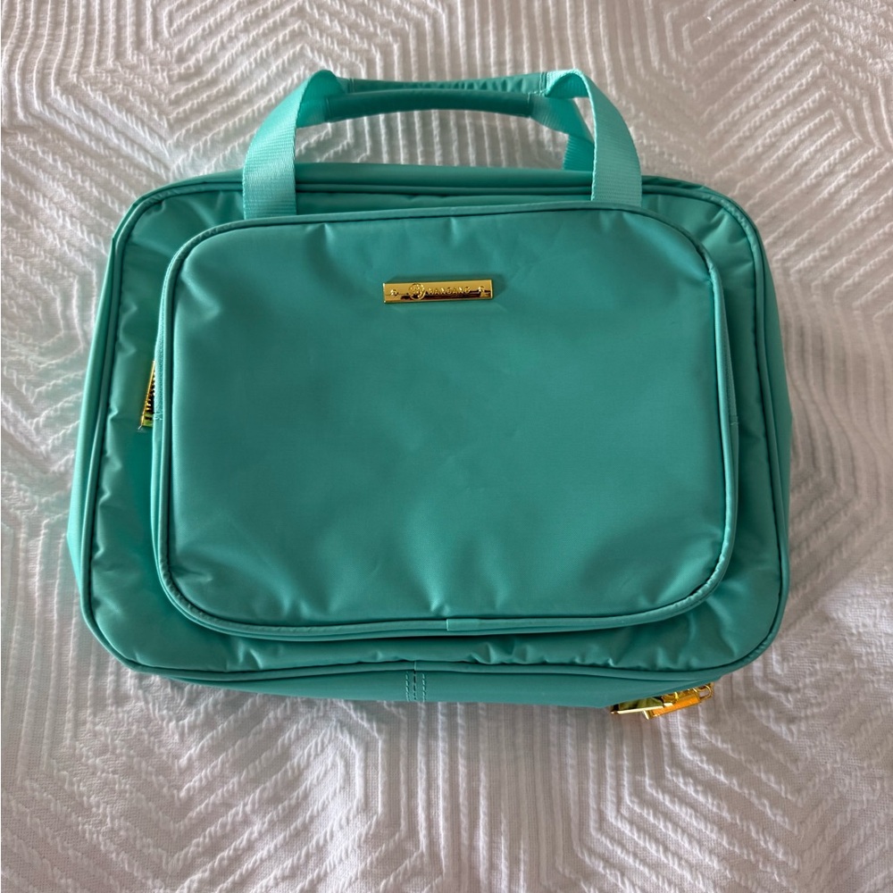 NIB Joy Mangano Light & Chic Tolietry Bag